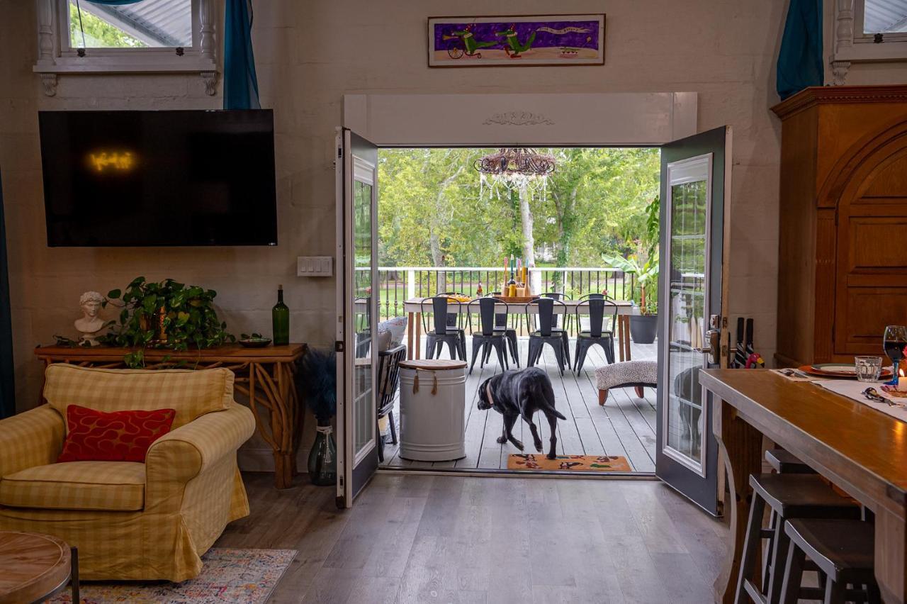 Chateau Royale, Pet Friendly, On Bayou, Downtown! Нью-Айбірія Екстер'єр фото